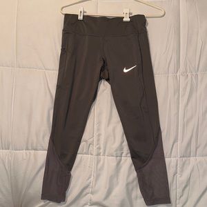 nike dri-fit grey leggings/size medium